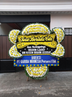 Papan Bunga Duka di Woyla